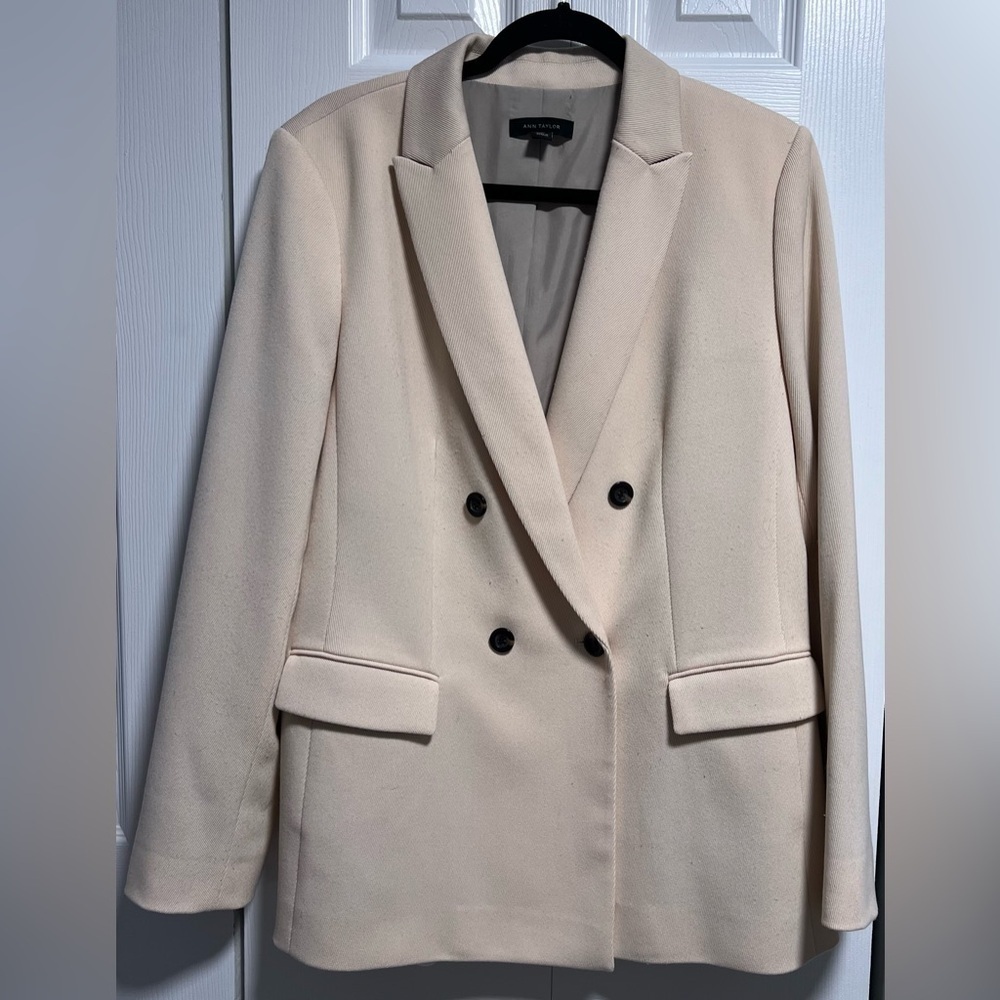 Ann Taylor Cream 1 Button Blazer
